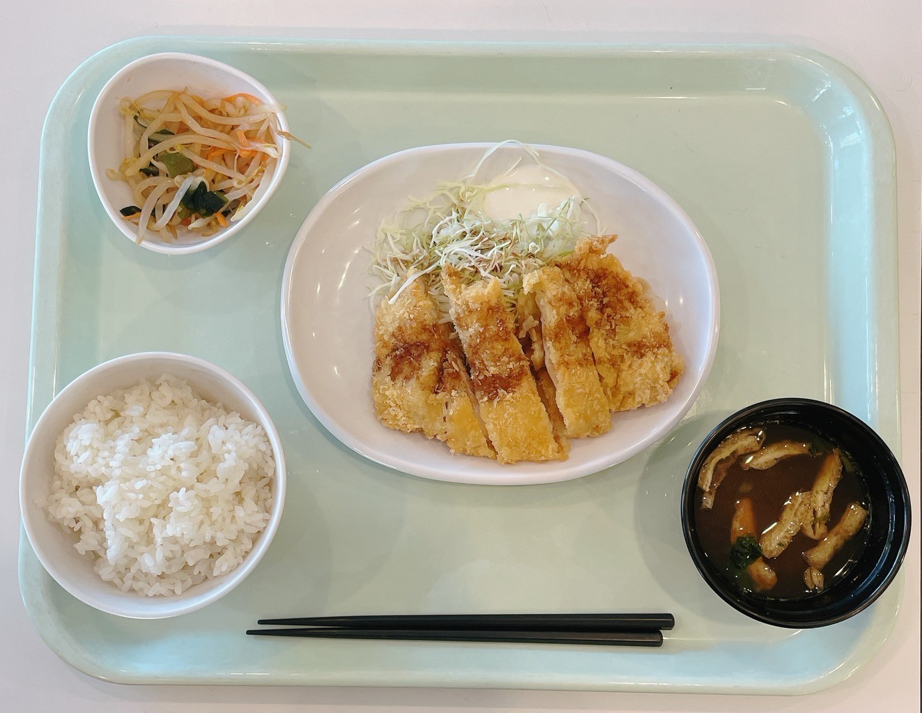 日替わりランチのチキンカツ定食