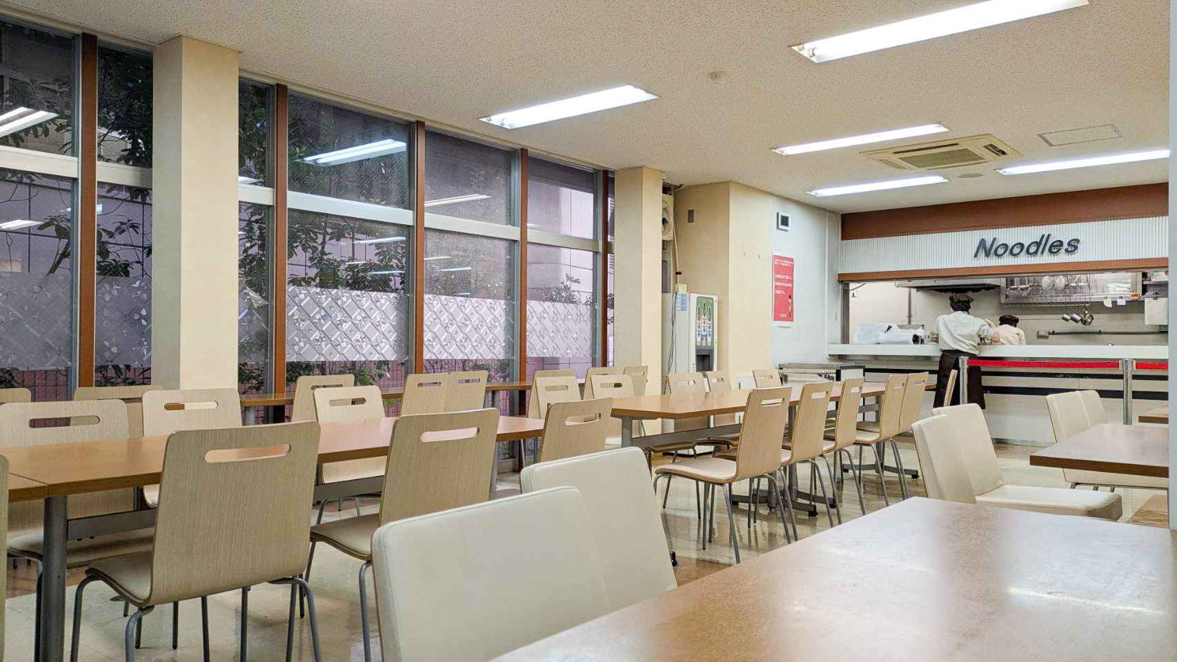 この日は閉店間際に来店したためか、人は少なめだった