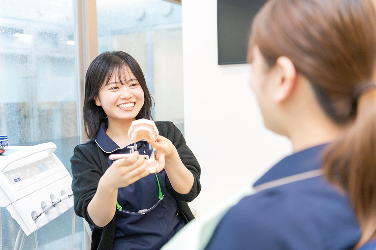 親身な指導のおかげで、歯科の仕事の 「奥深さ」と「楽しさ」を実感!