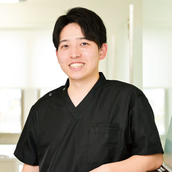 歯科医師 山根 槙司