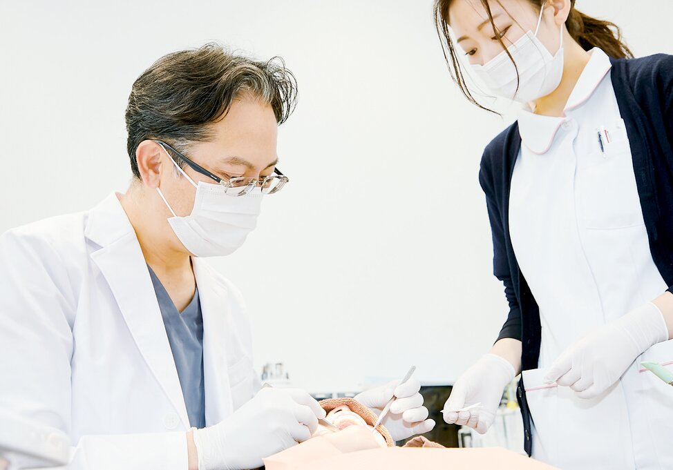 東京都のえいふく総合エキ歯科の写真2