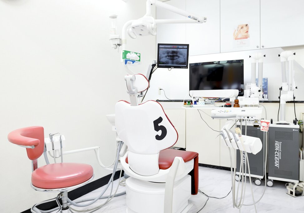 東京都の(1)オーラルケアハンズ府中歯科または(2)デンタルケアハンズ インプラントセンターまたは(3)ハンズデンタルクリニックまたは(4)はんざわ歯科クリニックの写真3