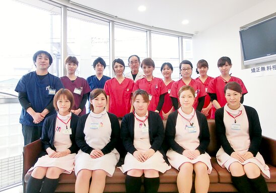 週休3日・年間休日180日！
ママさん含むDH9名が活躍
