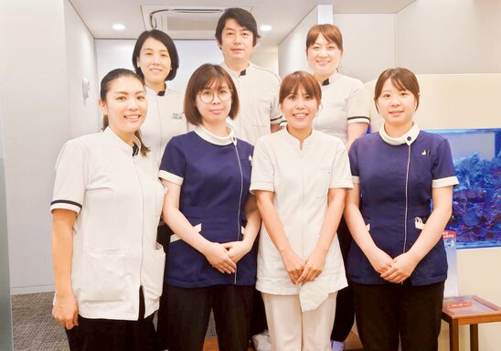 日曜出勤OKなら＋1万円！
週休2.5日制＆18:30終業