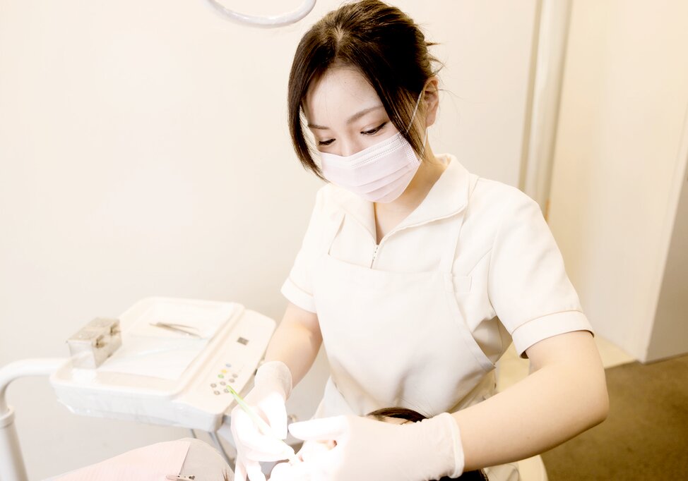 神奈川県の(1)オーセント歯科クリニックまたは(2)ブレス歯科クリニックの写真2
