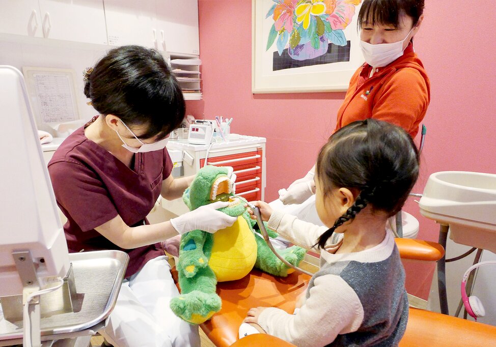東京都の(1)キッズデンタル麻布または(2)キッズデンタル目黒または(3)キッズデンタル成城または(4)キッズデンタル代々木上原の写真4