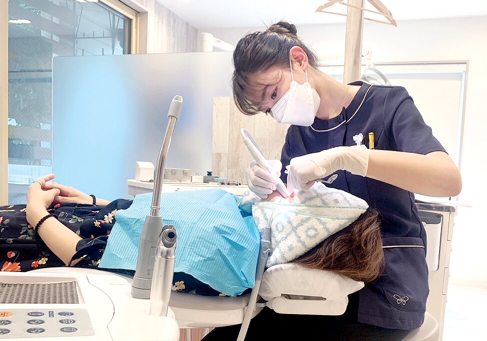 東京都の(1)シールズデンタルクリニック （ホワイトエッセンス西池袋院）または(2)シールズデンタルクリニック東池袋 （ホワイトエッセンス東池袋院）の写真3