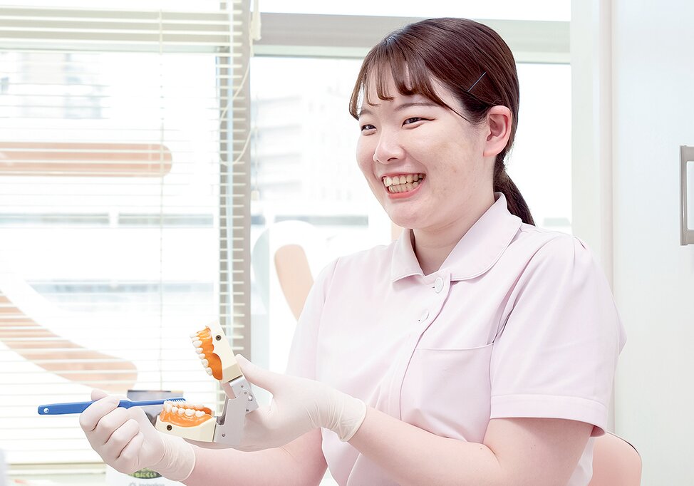 神奈川県の(1)アイル歯科クリニックまたは(2)アルファ歯科クリニックの写真1