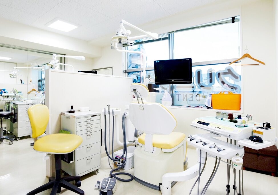 神奈川県の(1)アイル歯科クリニックまたは(2)アルファ歯科クリニックの写真3
